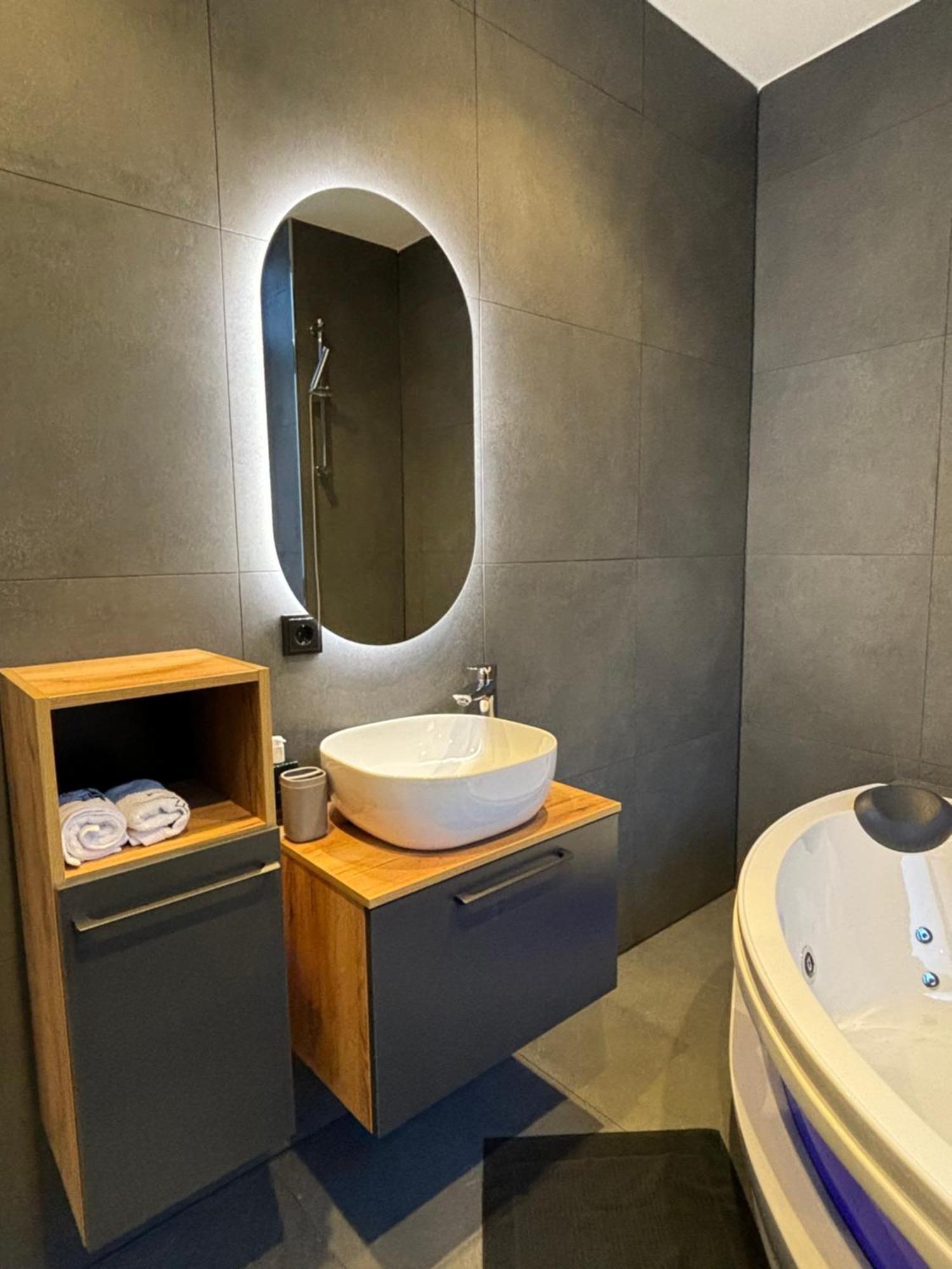 Luxus Apartment Mit Whirlpool In Киль Экстерьер фото